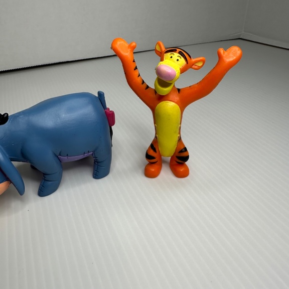 Lot of 3 Disney Winnie the Pooh PVC Figures Cake Toppers Pooh, Tigger, Eeyore - Picture 3 of 9